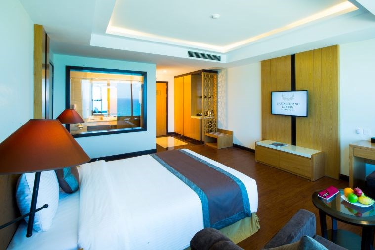 Phòng Deluxe King  City view